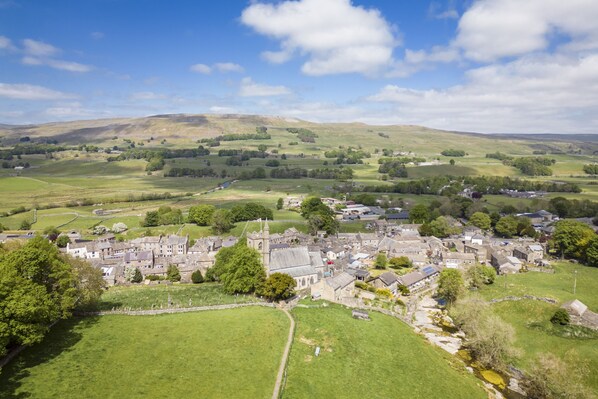 Aerial view - Bridge Cottage, Hawes (Hawes)
