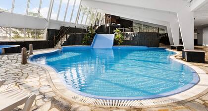 6 Person Holiday Park Home in Hesselager