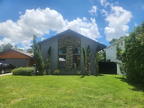 Exterior - Coastal Comfort Studio (Sarasota)