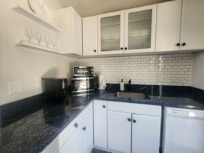 Fridge, microwave, dishwasher, coffee/tea maker