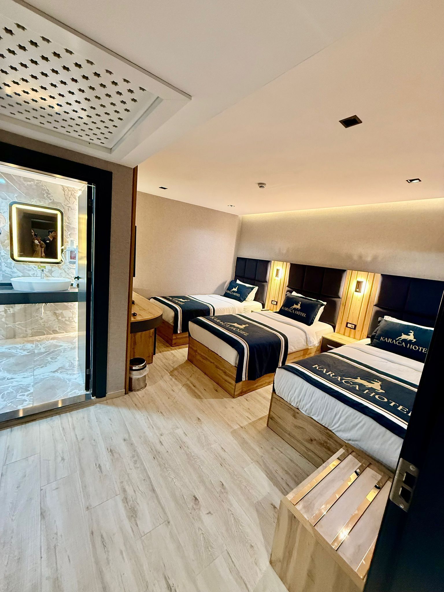 Deluxe-værelse til 3 personer | Egyptiske bomuldslagner, premium-sengetøj, minibar