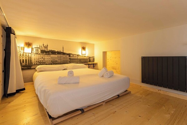 1 bedroom, internet, bed sheets