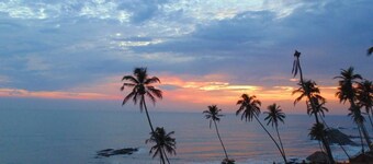 L'Azur .2 Studio Cottage, Vagator Beach,GOA