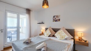 3 chambres, fer et planche Ă repasser, Wi-Fi gratuit, draps fournis