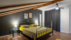 3 habitaciones, tabla de planchar con plancha y wifi gratis 