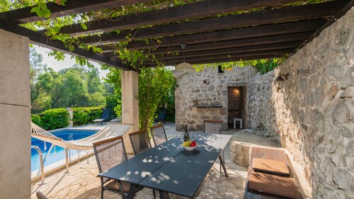 Villa Toni - Makarska by Villas Guide
