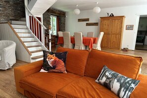 Smart TV, fireplace - Cottage by River with Spa near Carcassonne (Caudebronde)