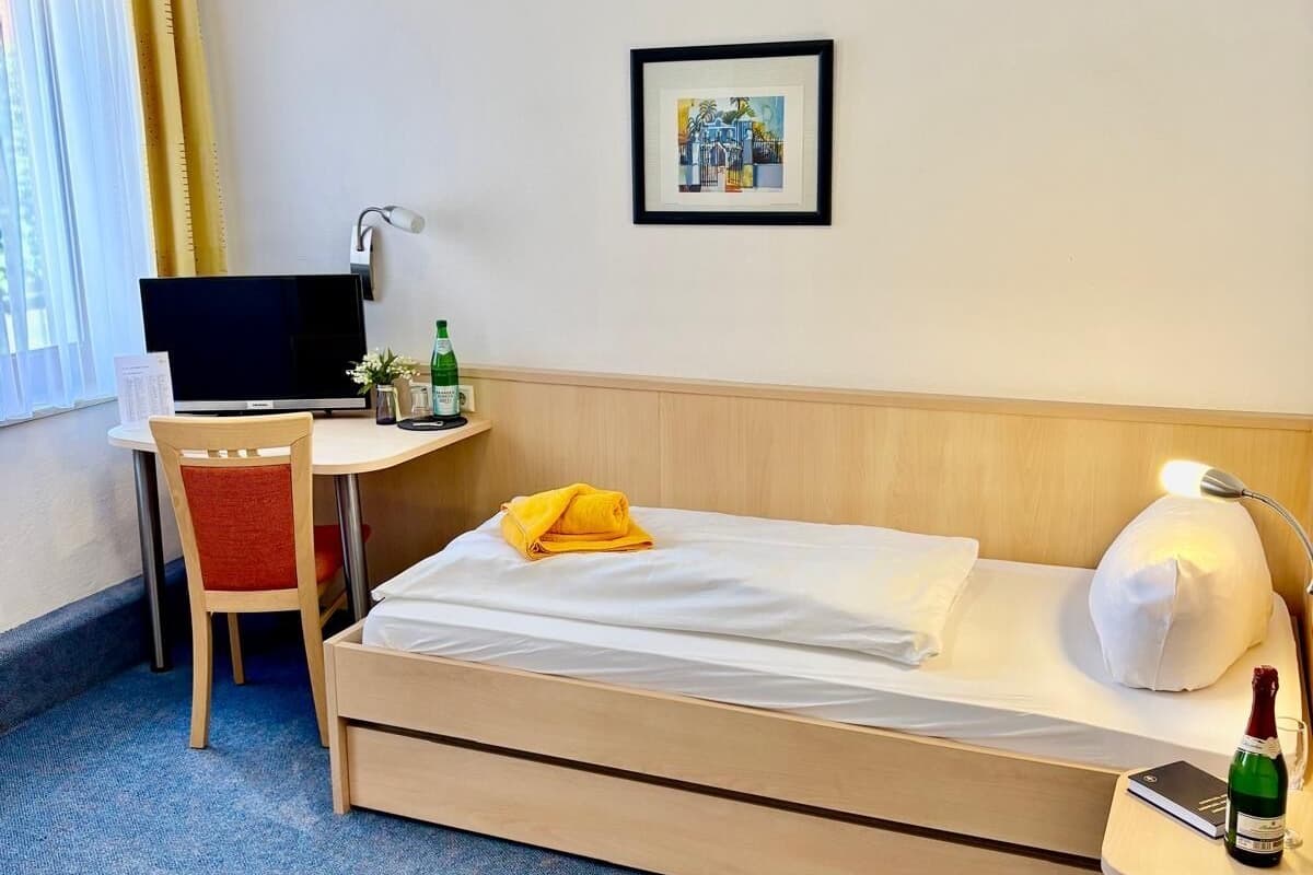 Standard Single Room | Desk, free WiFi