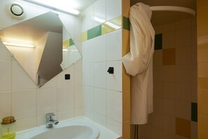 Een douche, een haardroger