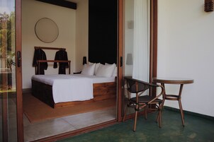 Quarto casal standard, vista para o jardim | Roupas de cama de algodão egípcio, roupas de cama premium