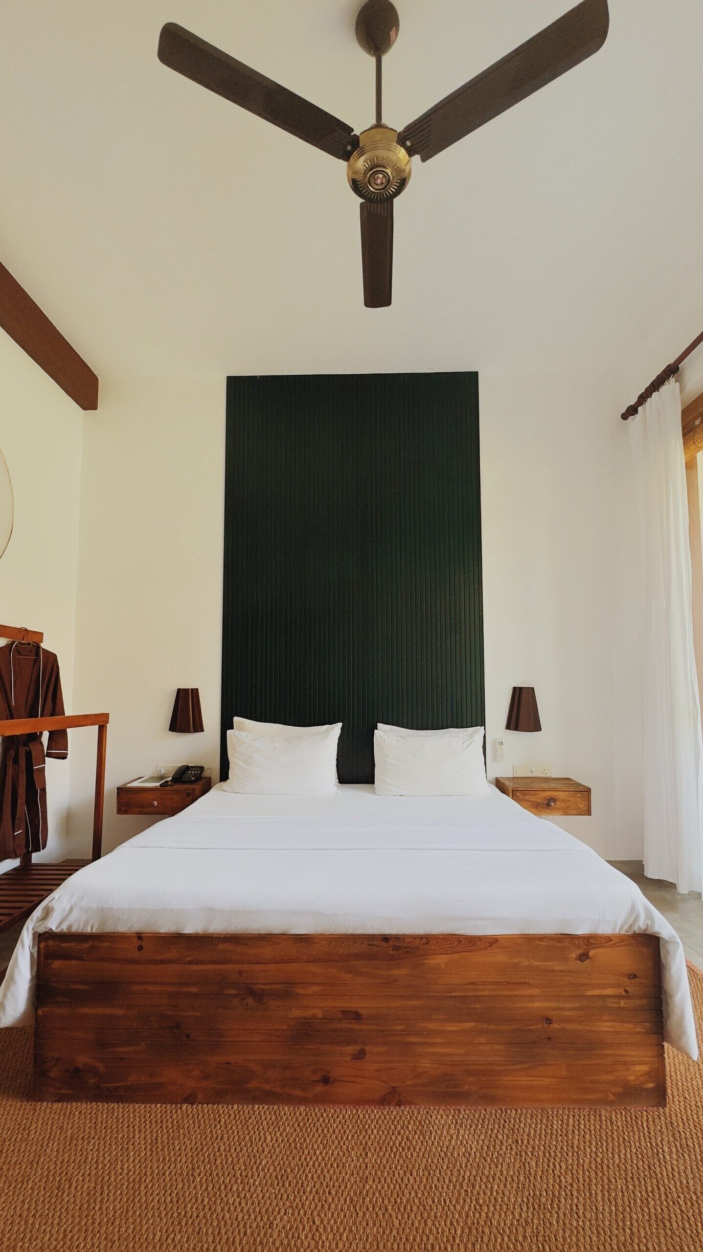 Chambre Double Standard, vue jardin | Draps en coton égyptien, literie de qualité supérieure