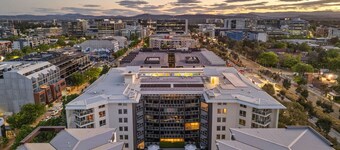 Pool View @Braddon 2b2b