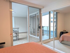 2 slaapkamers, een strijkplank/strijkijzer, wifi, beddengoed