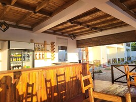 Bar (en el alojamiento)