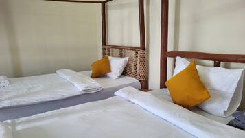 Deluxe Twin Room, 2 Double Beds | Premium bedding, memory foam beds, in-room safe, individually furnished