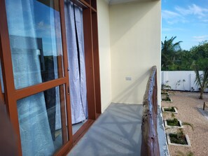 Balcony view - Andy' Inn (Michamvi)