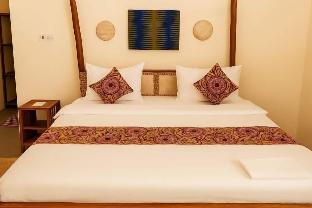 Premium bedding, memory foam beds, in-room safe, individually furnished