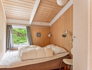 3 bedrooms, Internet