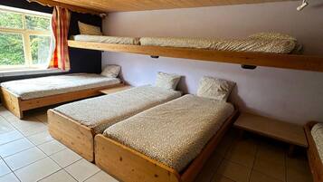10 Schlafzimmer, Reisekinderbett, kostenloses WLAN