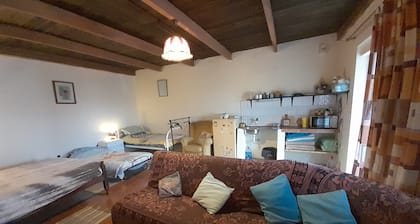 Studio, 10km South of Aljezur.