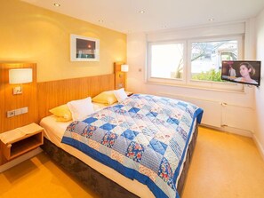 2 chambres, lit parapluie, Wi-Fi, draps fournis