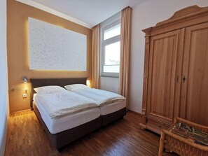1 chambre, lit parapluie, Wi-Fi, draps fournis