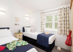4 bedrooms, internet - Signature 4 Plus Lodge (Pet) (Milford-on-Sea, Nr Lymington)