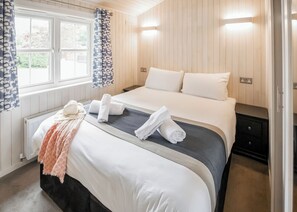 2 bedrooms, free WiFi - Signature 2 Plus Lodge (Pet) (Milford-on-Sea, Nr Lymington)