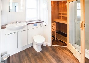 Sauna, Bathroom, House - Signature 2 Plus Lodge (Pet) (Milford-on-Sea, Nr Lymington)