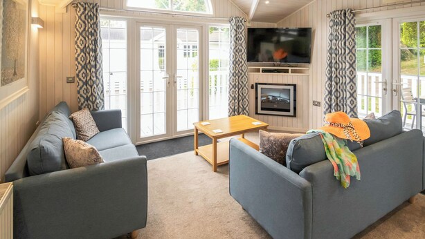 TV - Signature 2 Plus Lodge (Pet) (Milford-on-Sea, Nr Lymington)