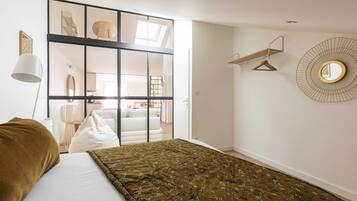 2 chambres, fer et planche à repasser, accès Internet, draps fournis
