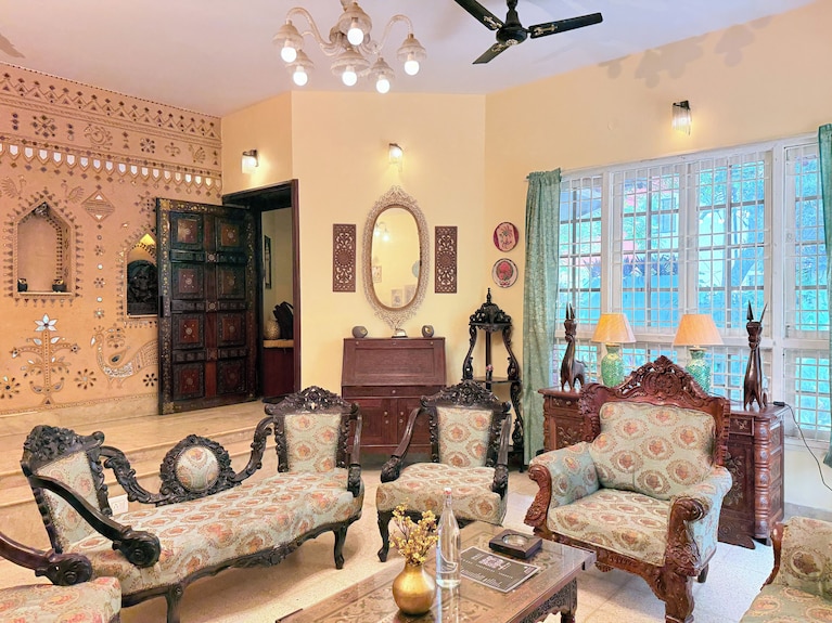 Heritage Haven Luxury Spacez Villa - Bangalore