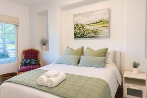 2 chambres, bureau, fer et planche à repasser, Wi-Fi gratuit