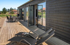 Outdoor dining - Beautiful home in Haderslev with sauna (Haderslev)