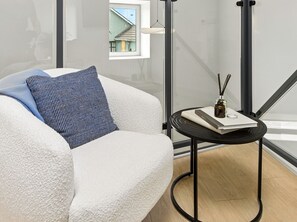 TV - The Loft @ The Warehouse Clifden (Clifden)
