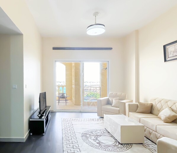 Apartment (1 Bedroom) | Front of property