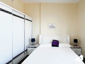 Apartment (1 Bedroom) | Interior