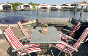 Outdoor dining - 2 bedroom lovely home in Lemmer (Lemmer)