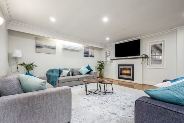 تلفزيون، مدفأة