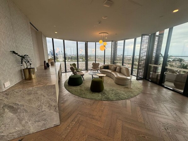 Interior - City Meets Bay I Resort Style I 4-Level I Rooftop (Port Melbourne)