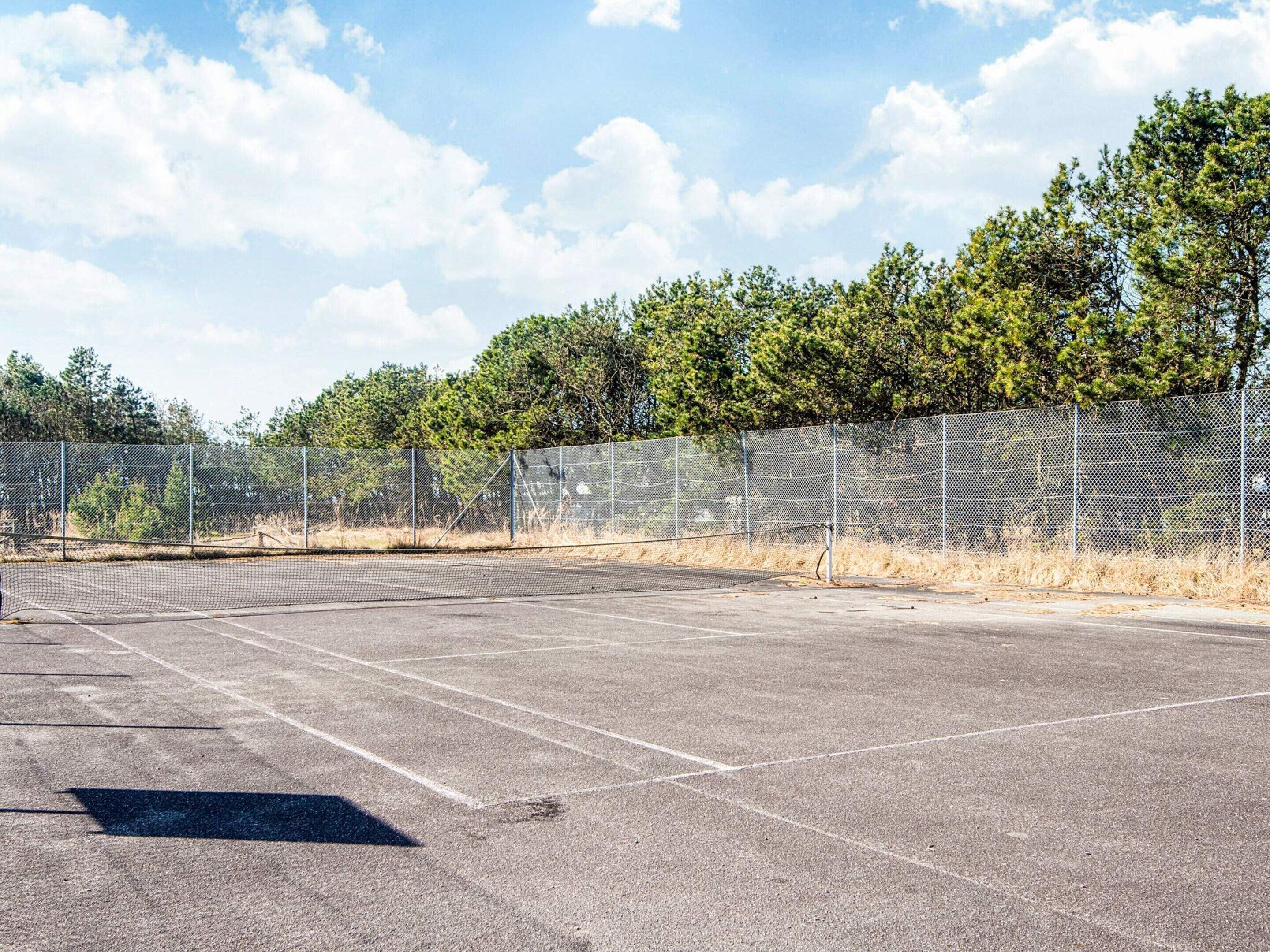 House | Sports court