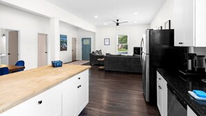 Interior - Cozy Artsy Home in West GVL + Pet Friendly + Desk (Greenville)