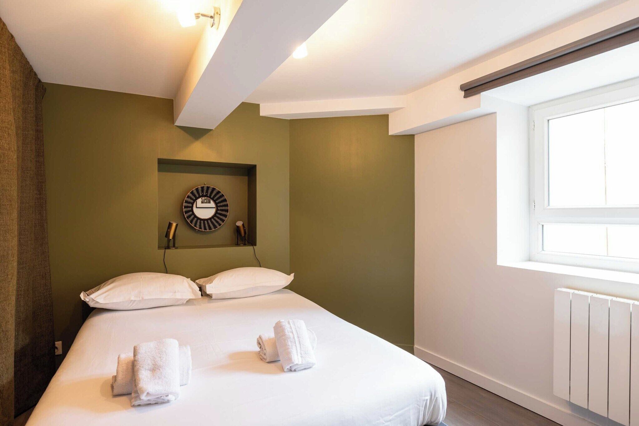 2 chambres, fer et planche à repasser, Wi-Fi gratuit, draps fournis