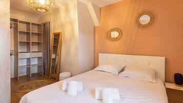 1 chambre, fer et planche Ă repasser, Wi-Fi gratuit, draps fournis