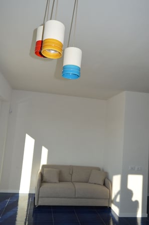 Interior - Lavender studio apartment, nestled in the sand dunes, 20m from the beach. (Monaco Mirante)