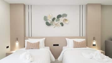 Standard Twin Room, Non Smoking | Desk, blackout drapes, iron/ironing board, free WiFi