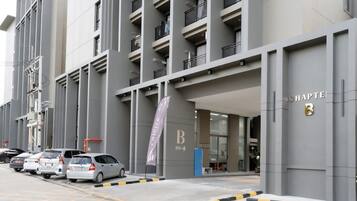 Free self-parking