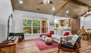 Unclassified image, 2 of 41, button