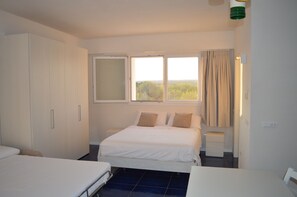 1 bedroom, WiFi, bed sheets - Myrtle studio apartment with sea view terrace, in the dunes 20m from free beach (Monaco Mirante)