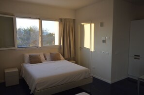 1 bedroom, WiFi, bed sheets - Myrtle studio apartment with sea view terrace, in the dunes 20m from free beach (Monaco Mirante)